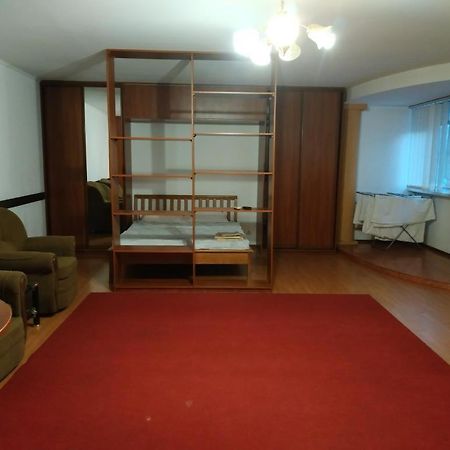 Nice Apartment Near Gulliver Киев Экстерьер фото
